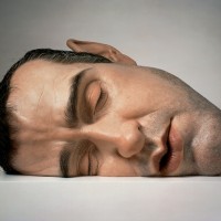 Artiste: Ron Mueck