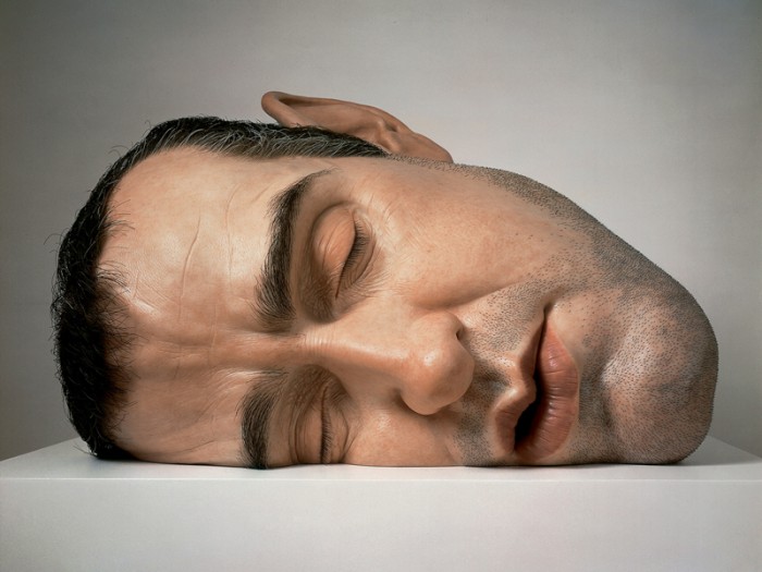 Artiste: Ron Mueck