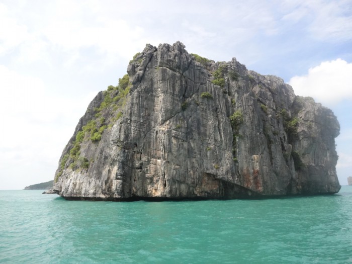 Mon voyage à Koh Phangan: Bateau, trek et éléphant