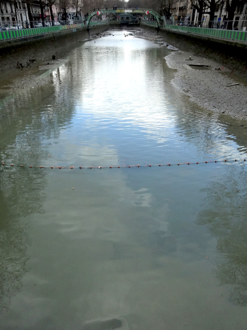 Nettoyage du Canal Saint Martin à Paris