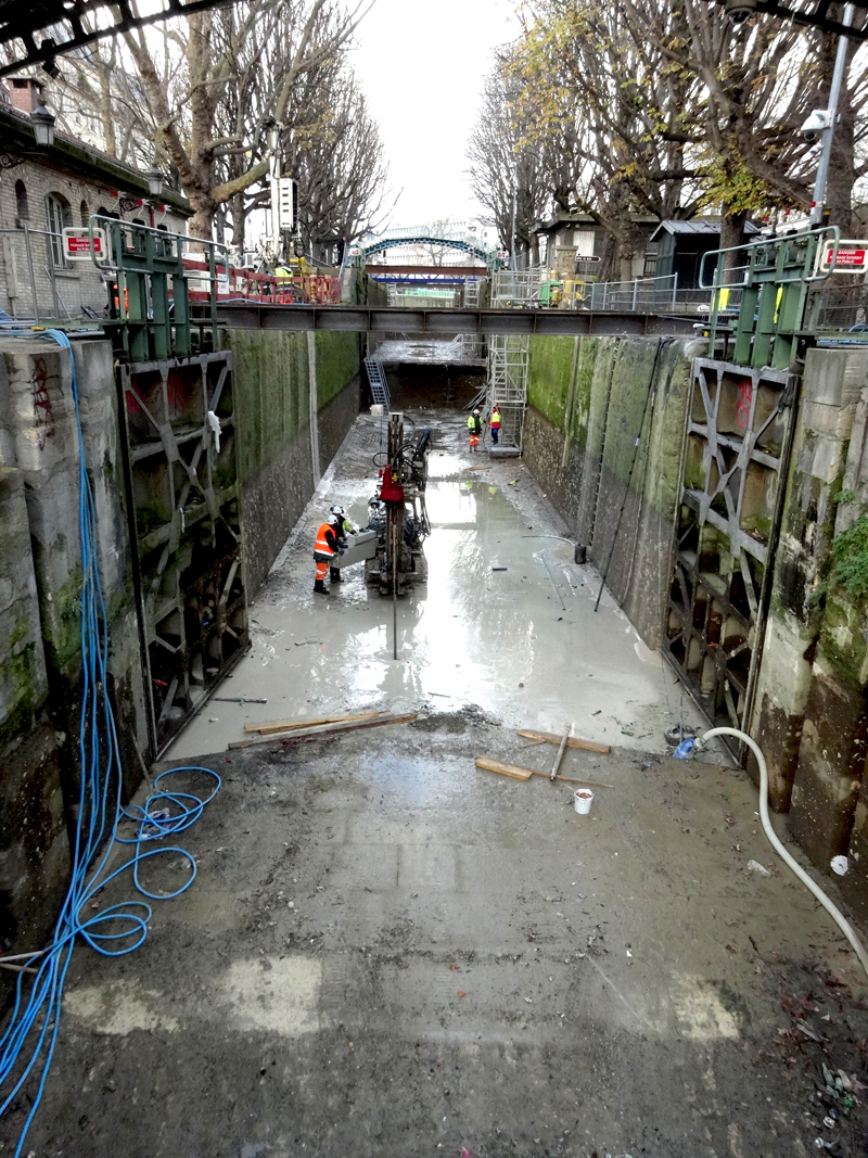 Nettoyage du Canal Saint Martin à Paris