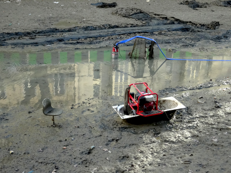 Nettoyage du Canal Saint Martin à Paris