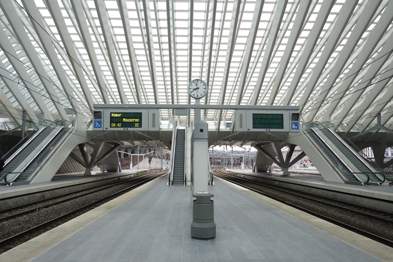 gare TGV de Liège-Guillemins à Liège en Belgique réalisée en 2009 par l'architecte Santiago Calatrava Valls