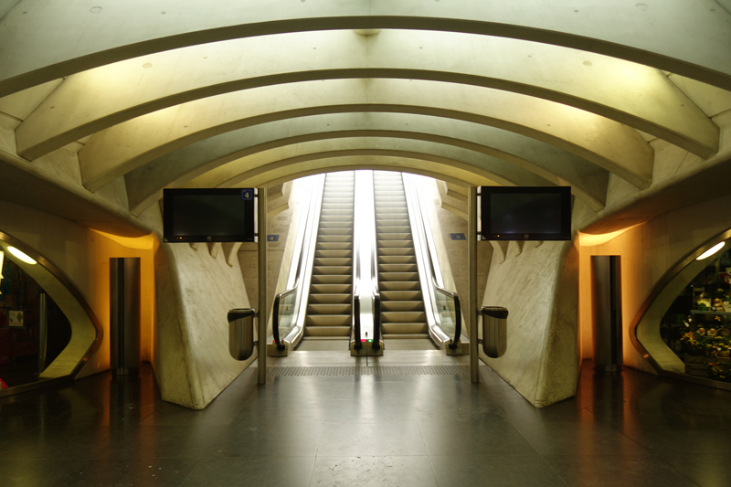 gare TGV de Liège-Guillemins à Liège en Belgique réalisée en 2009 par l'architecte Santiago Calatrava Valls