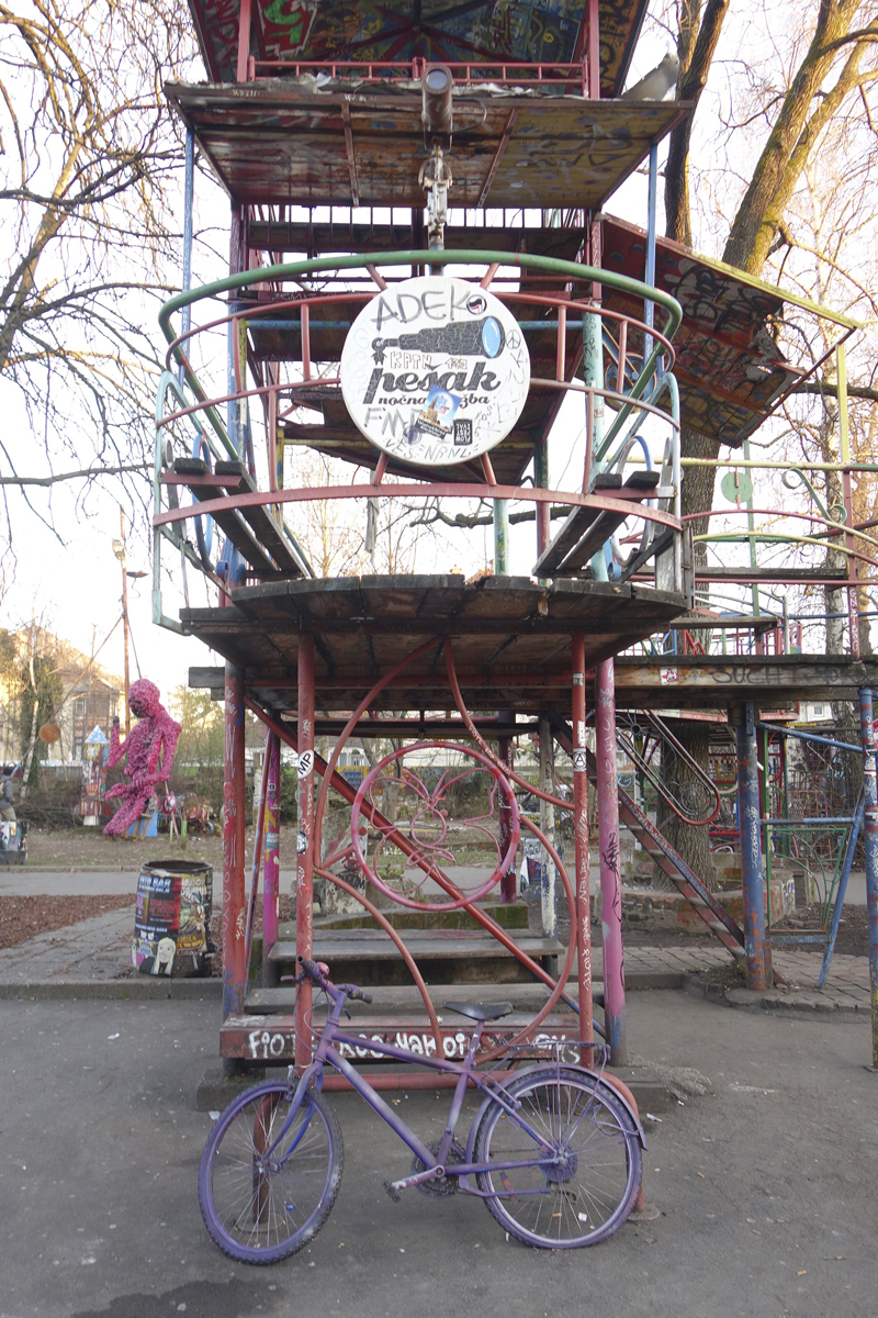 Mon voyage au Squat d'artistes Metelkova à Ljubljana en Slovénie