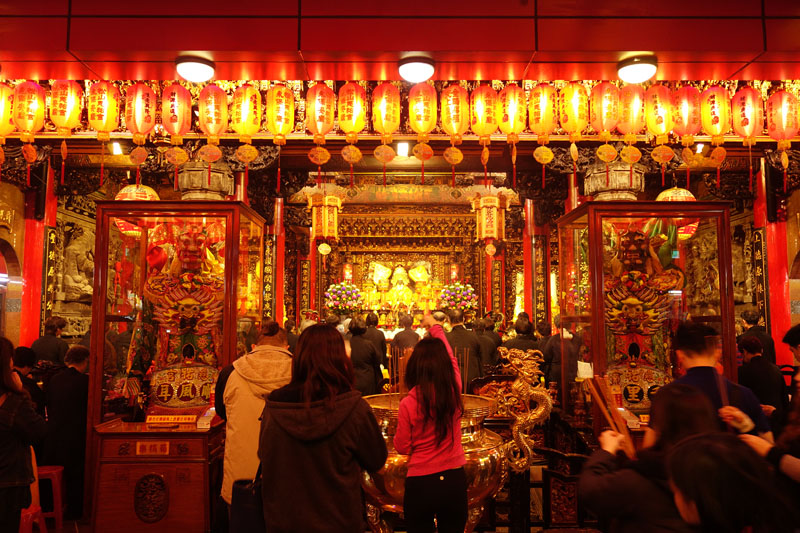 Voyage au Marché de nuit Raohe street et Temple Ciyou à Taipei à Taïwan