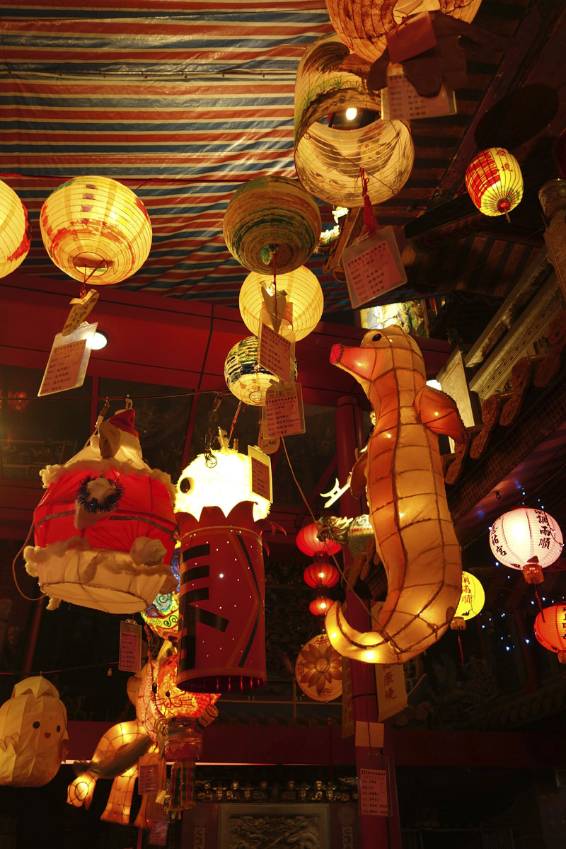 Voyage au Marché de nuit Raohe street et Temple Ciyou à Taipei à Taïwan