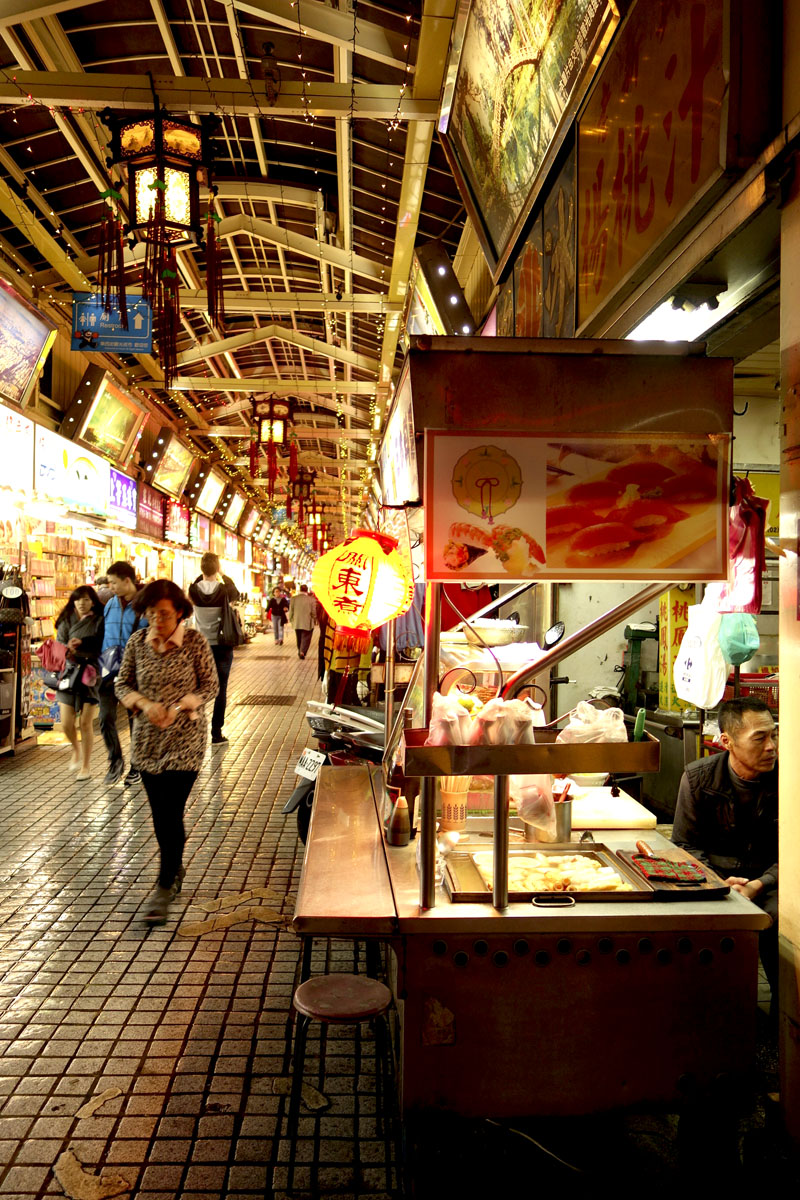 Mon voyage au Marché de nuit Huaxi street à Taipei à Taïwan