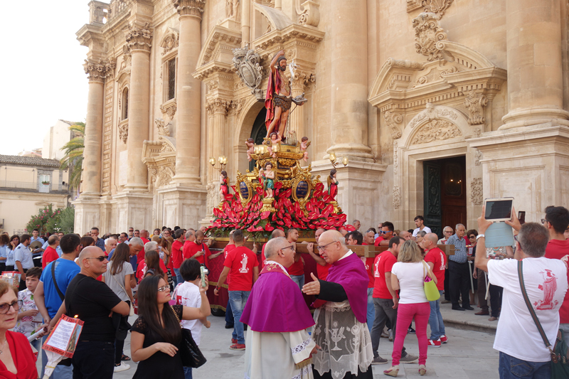 Voyage en Sicile à Ragusa Nuova et Ragusa Ibla Procession San Giovanni