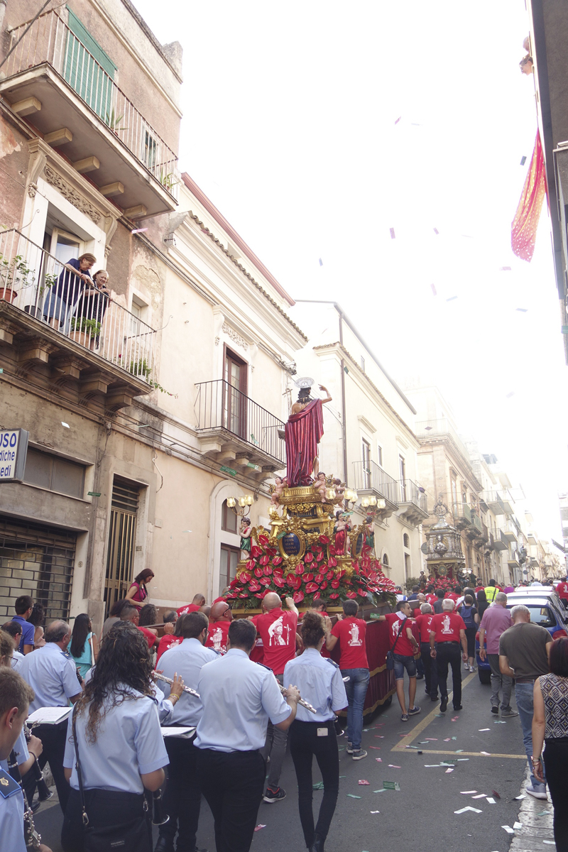 Voyage en Sicile à Ragusa Nuova et Ragusa Ibla Procession San Giovanni