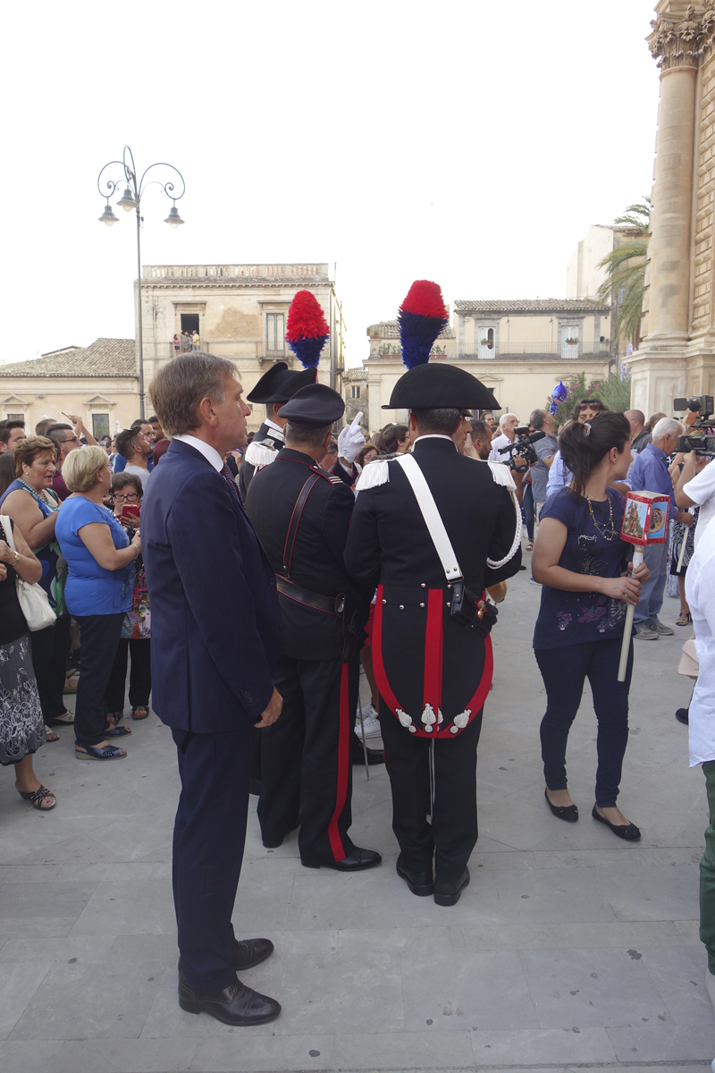 Voyage en Sicile à Ragusa Nuova et Ragusa Ibla Procession San Giovanni