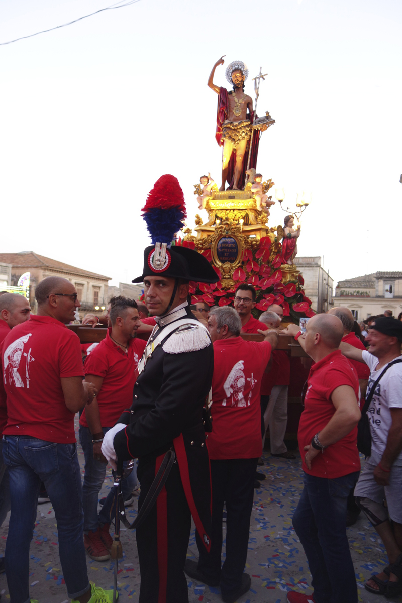 Voyage en Sicile à Ragusa Nuova et Ragusa Ibla Procession San Giovanni