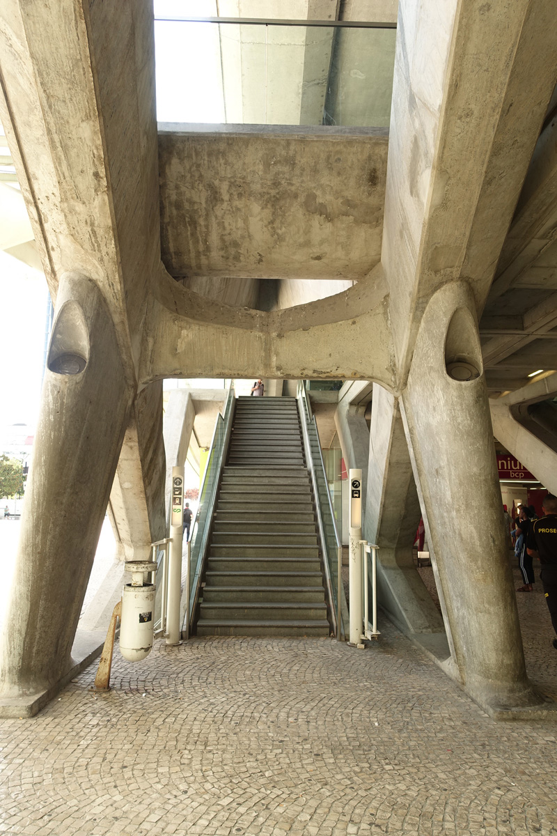 Mon voyage au Village Olympique et la gare Oriente à Lisbonne au Portugal