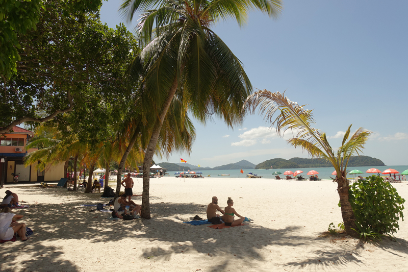 Mon voyage à Pantai Cenang sur l’île de Langkawi en Malaisie