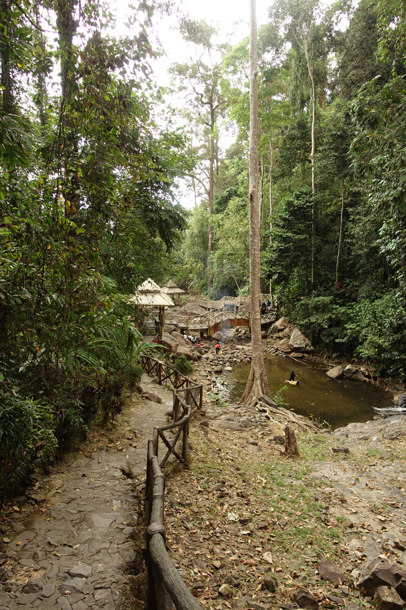 Mon voyage à la Cascade Durian Perrangin sur l’île de Langkawi en Malaisie