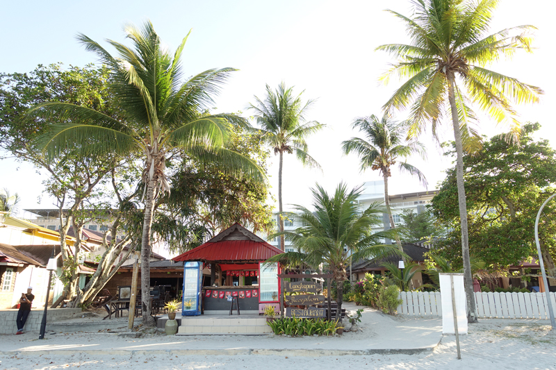 Mon voyage à Pantai Cenang sur l’île de Langkawi en Malaisie