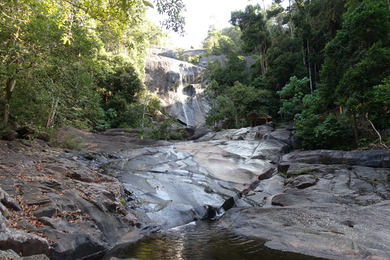 Mon voyage à la Cascade Telaga Tujuh sur l’île de Langkawi en Malaisie