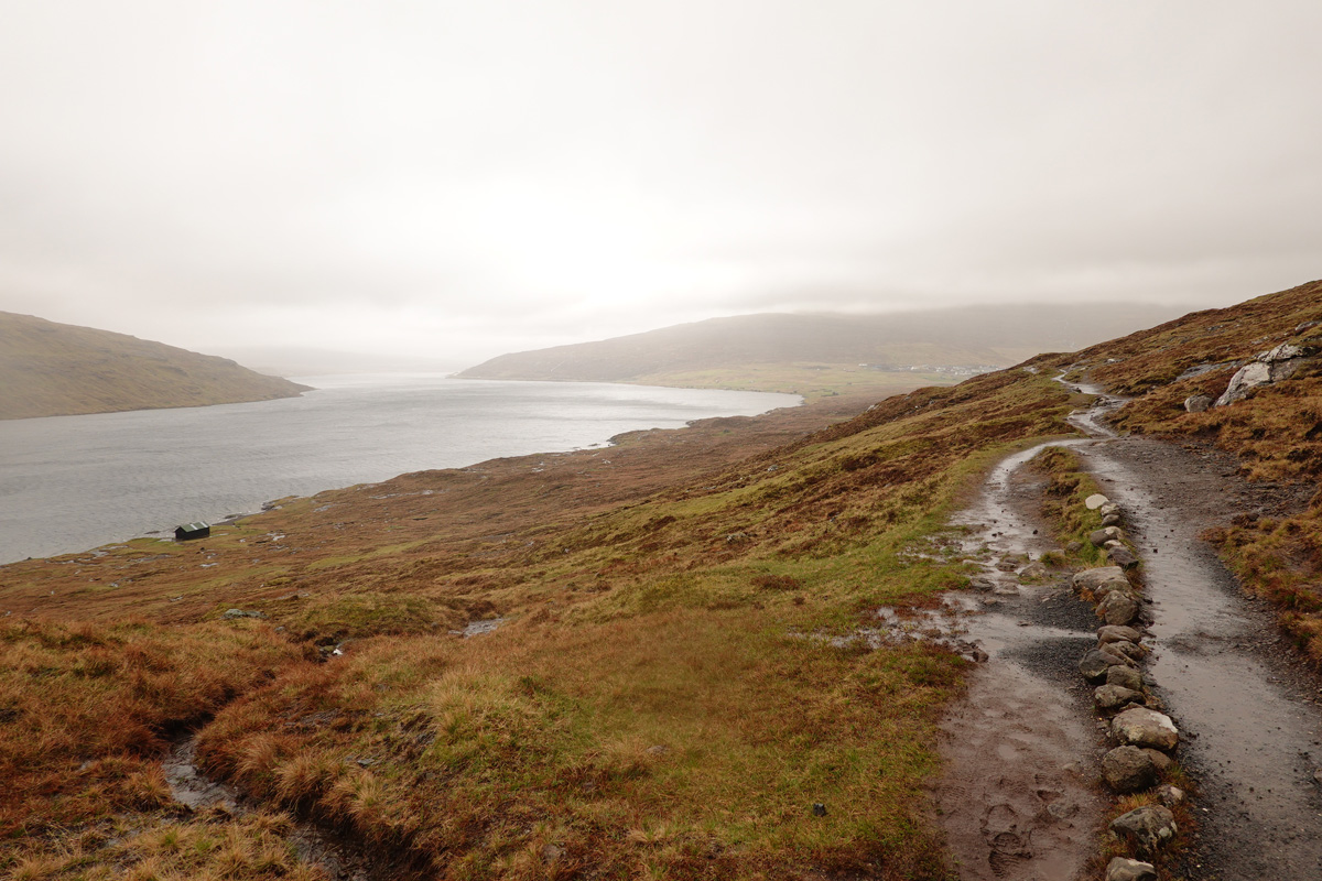 Lac Sørvágsvatn / Leitisvatn sur l’île Vágar des Îles Féroé