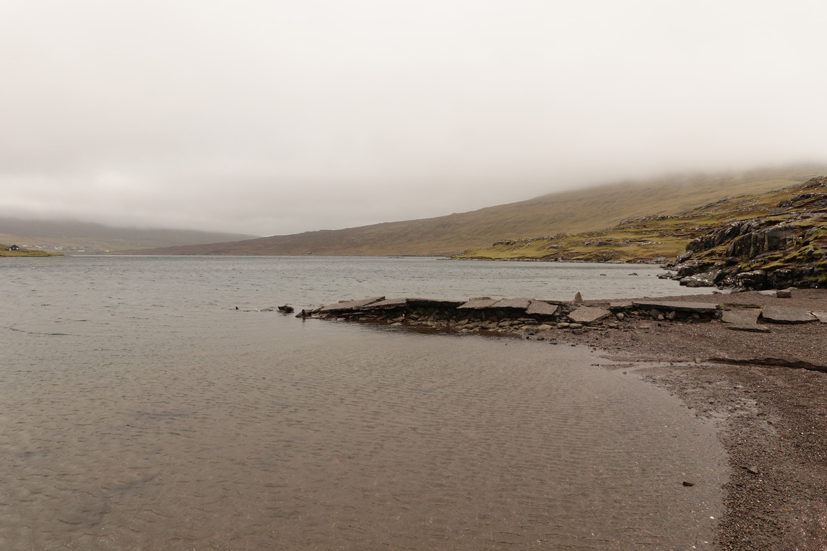 Lac Sørvágsvatn / Leitisvatn sur l’île Vágar des Îles Féroé