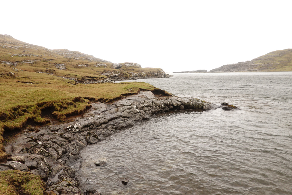 Lac Sørvágsvatn / Leitisvatn sur l’île Vágar des Îles Féroé