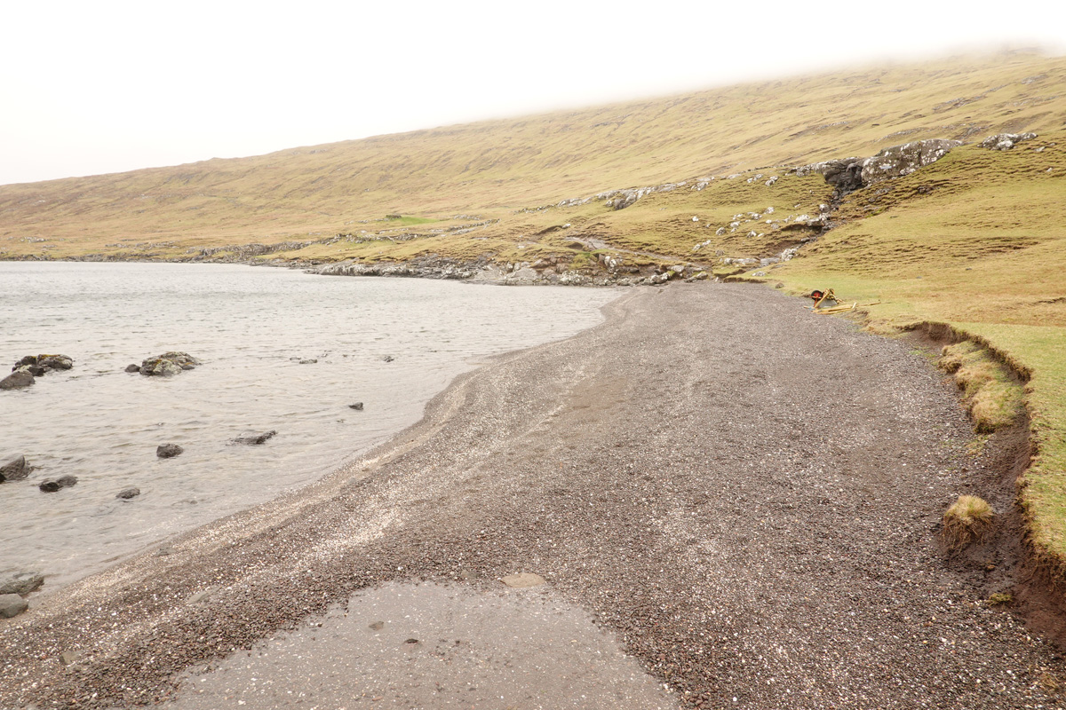 Lac Sørvágsvatn / Leitisvatn sur l’île Vágar des Îles Féroé