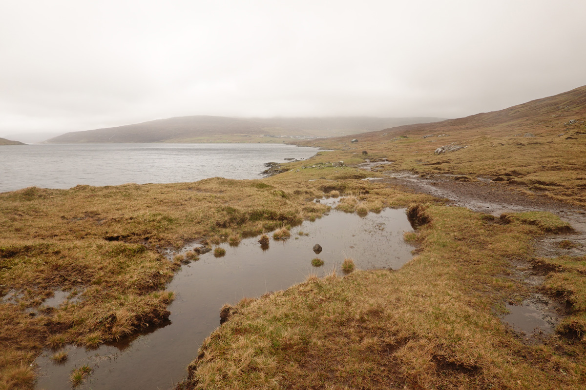 Lac Sørvágsvatn / Leitisvatn sur l’île Vágar des Îles Féroé