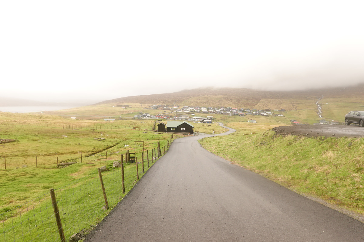 Lac Sørvágsvatn / Leitisvatn sur l’île Vágar des Îles Féroé