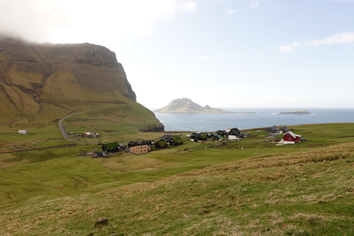 Mon voyage au village de Gásadalur sur l’île Vágar des Îles Féroé