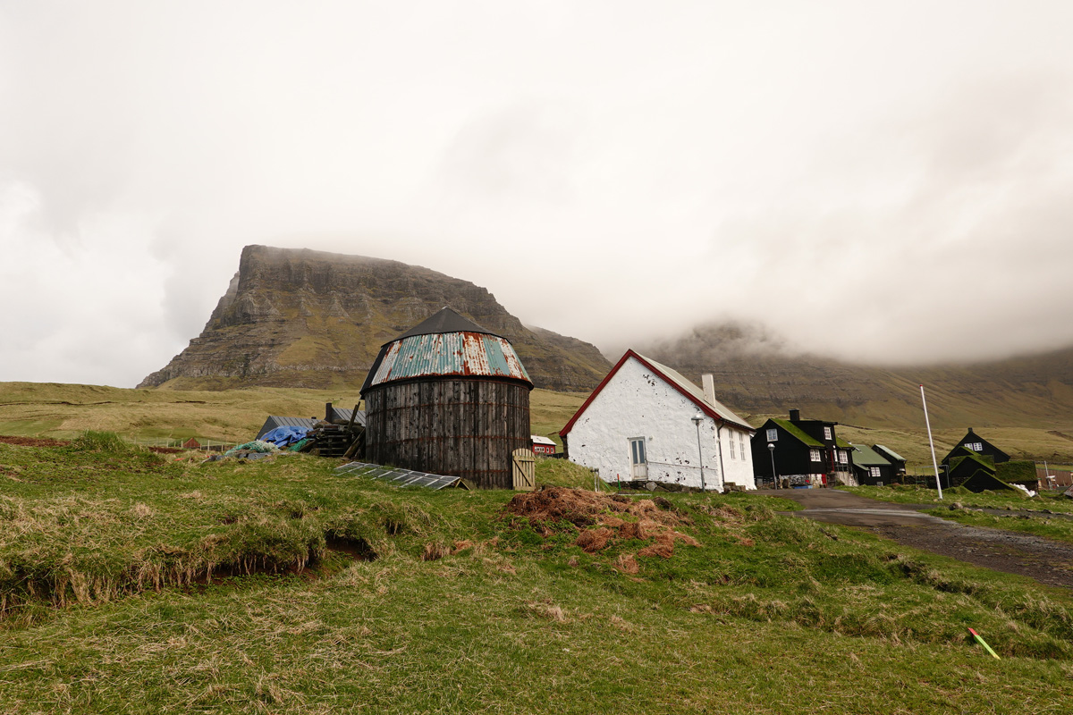 Mon voyage au village de Gásadalur sur l’île Vágar des Îles Féroé