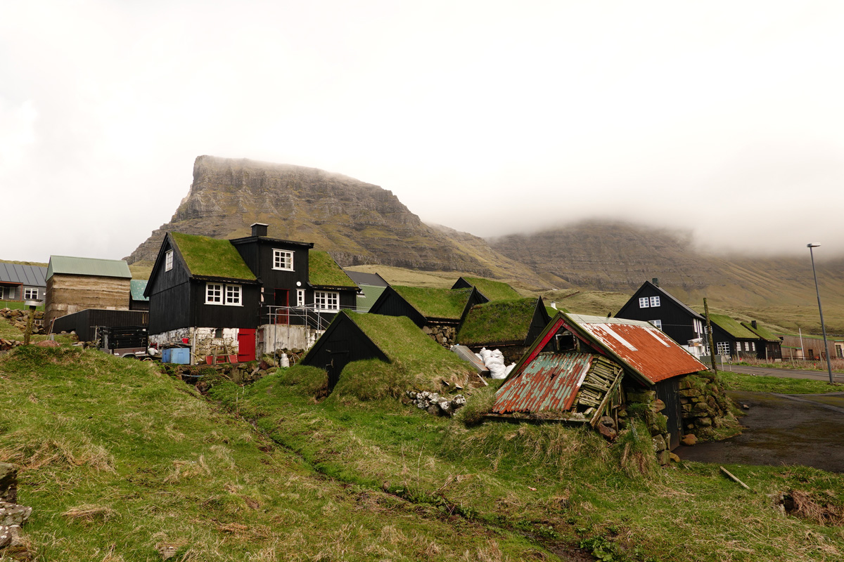 Mon voyage au village de Gásadalur sur l’île Vágar des Îles Féroé