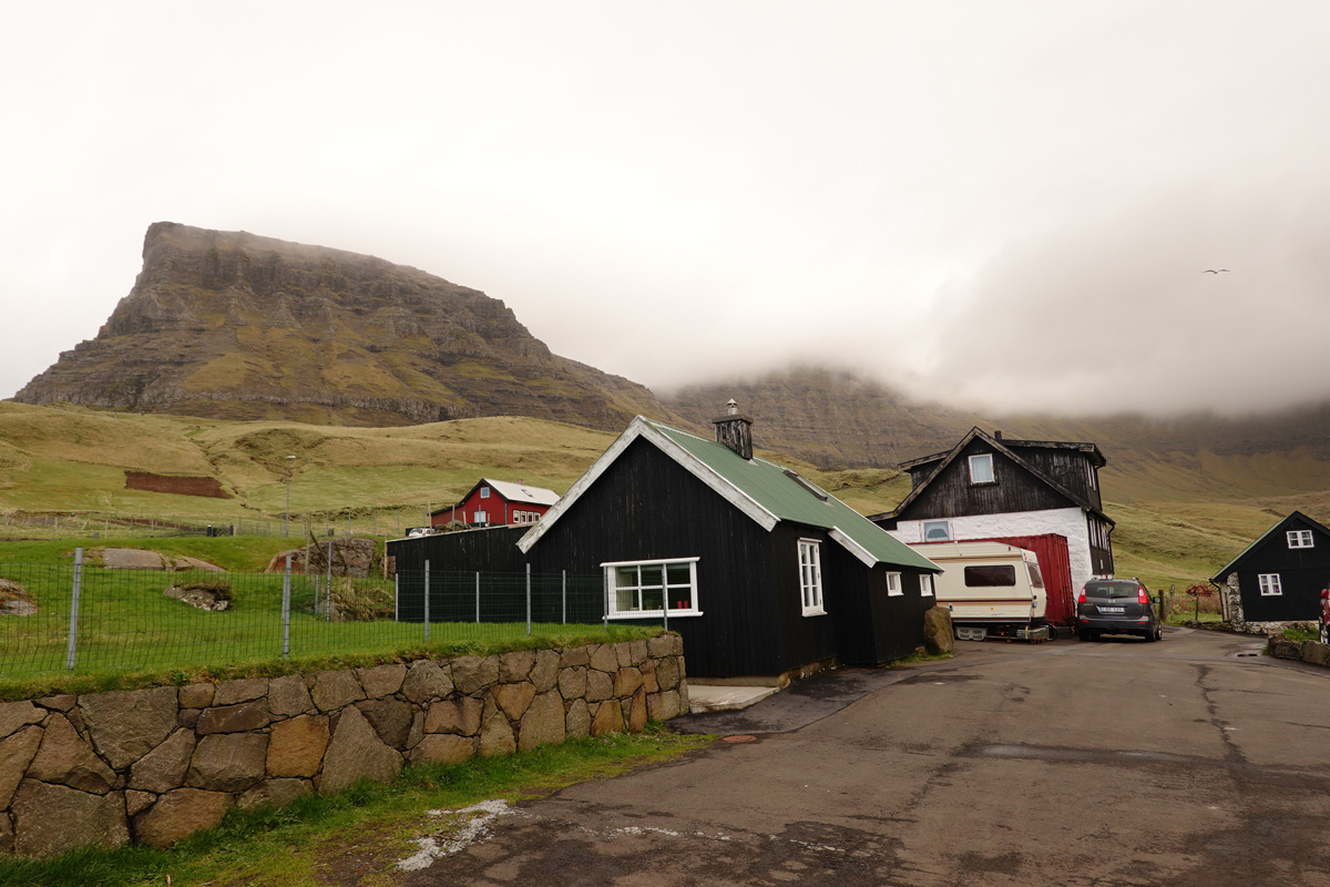 Mon voyage au village de Gásadalur sur l’île Vágar des Îles Féroé