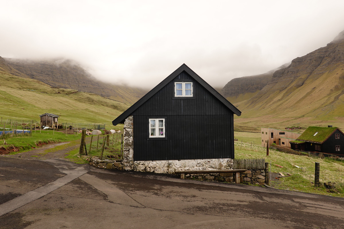 Mon voyage au village de Gásadalur sur l’île Vágar des Îles Féroé