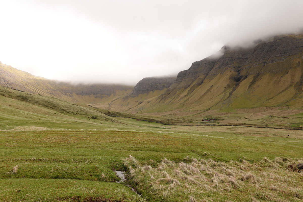 Mon voyage au village de Gásadalur sur l’île Vágar des Îles Féroé