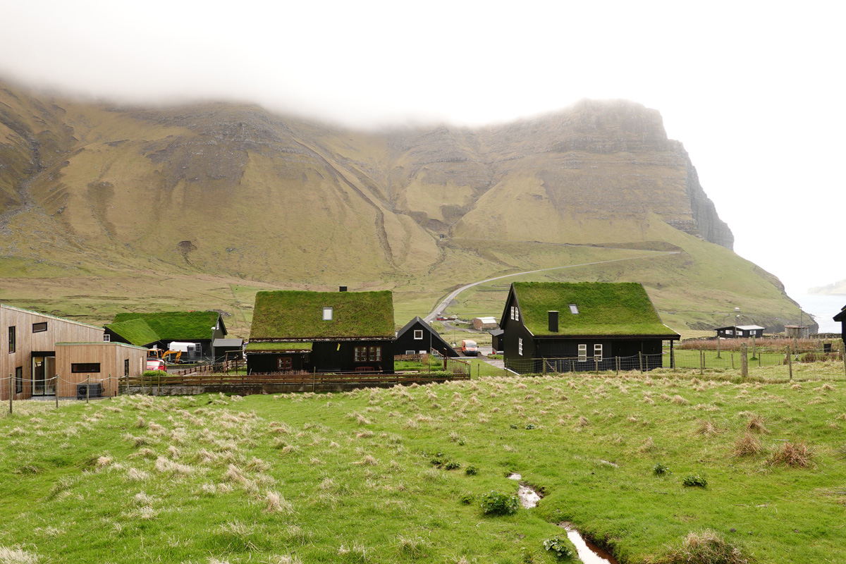 Mon voyage au village de Gásadalur sur l’île Vágar des Îles Féroé