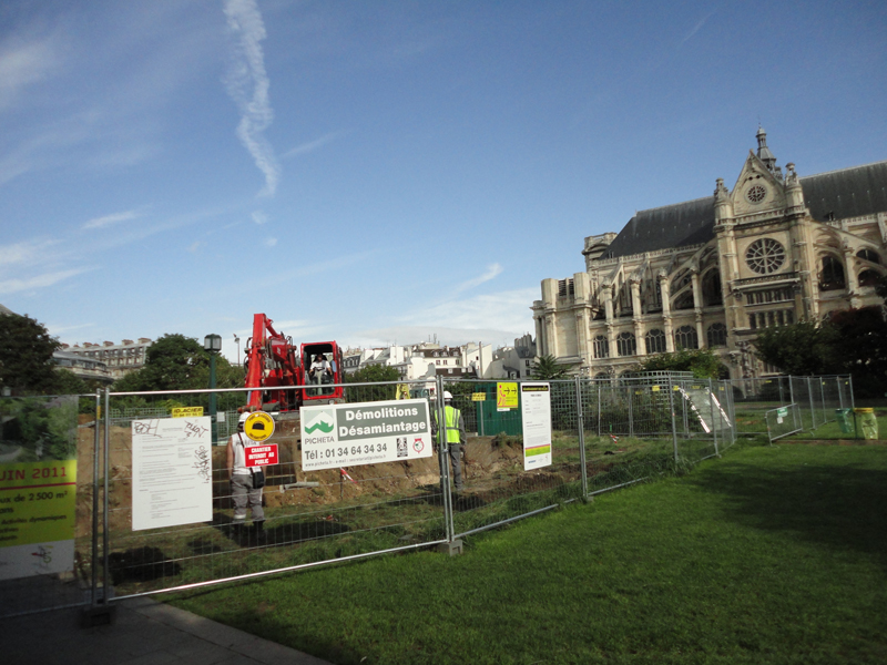 Abattage des arbres du Forum des Halles